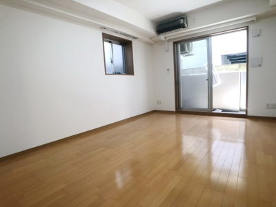 【洋室】 | ロイヤルコーポ産興