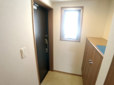 【玄関】 | ロイヤルコーポ産興