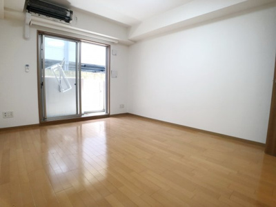 【洋室】 | ロイヤルコーポ産興