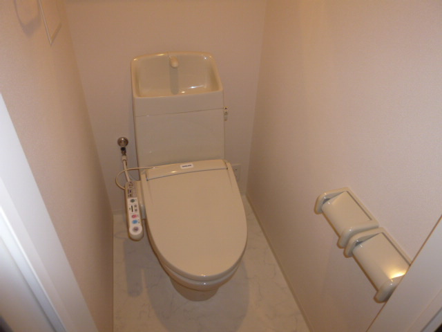 サンシャインＪＩＮのトイレ|シャワー付きトイレ