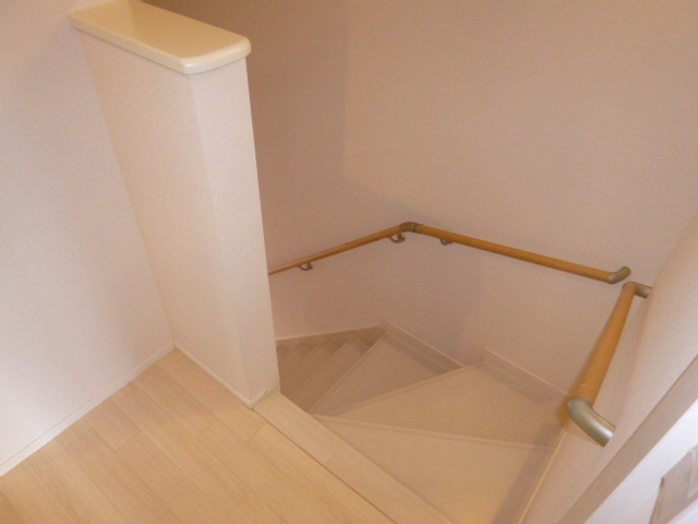 サンシャインＪＩＮのその他|階段