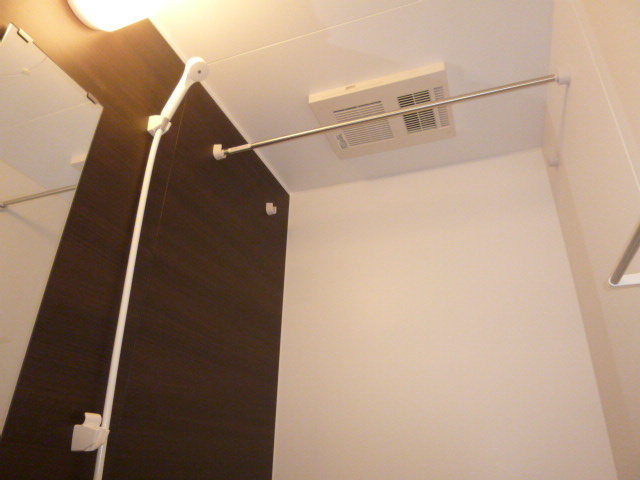 サンシャインＪＩＮの浴室|浴室乾燥機