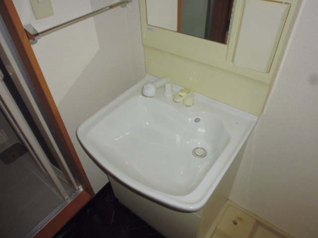 ダカーポの独立洗面台|洗髪洗面化粧台