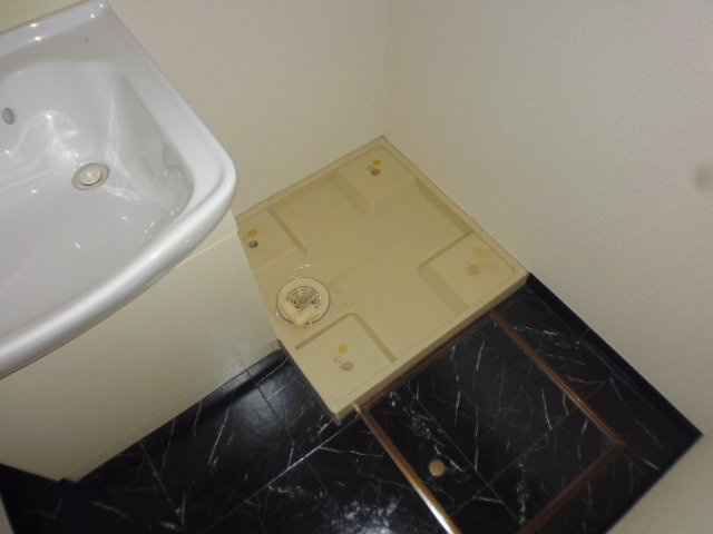 ダカーポのその他|洗濯機置き場