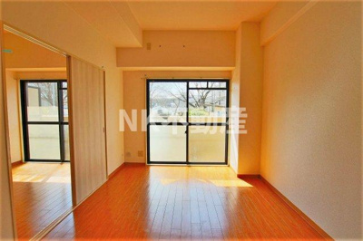 【居間・リビング】 | メゾンプランシェール | おしゃれな居間です