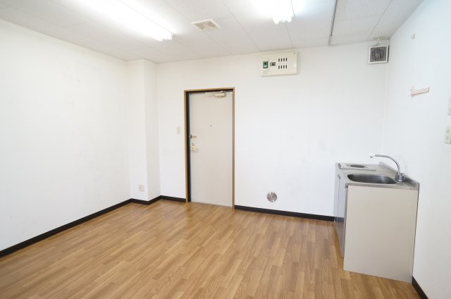 中央ビル3階の内装