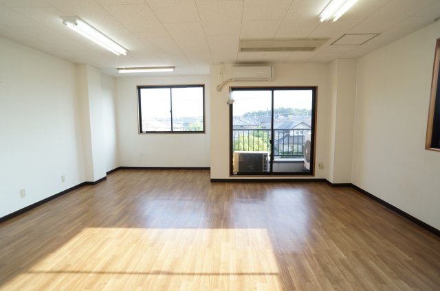 中央ビル3階の内装