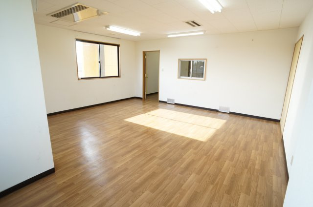 中央ビル3階の内装