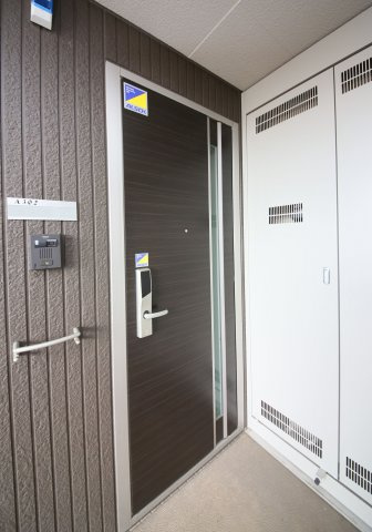 セジュール・サイト　Ａ棟の玄関