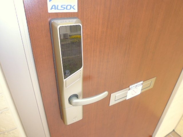 ソラーナ浜町の玄関|ＩＣカードキー