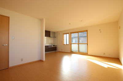 【居間・リビング】 | グリーンコート初芝C