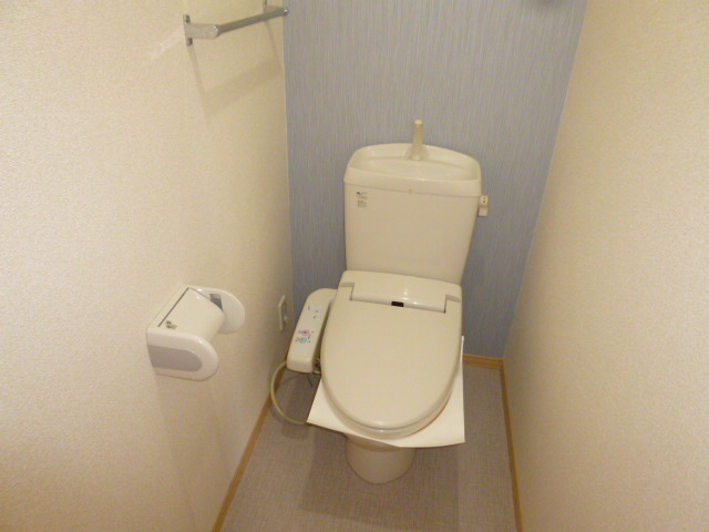 ライフモア守上Ｂのトイレ|温水洗浄便座