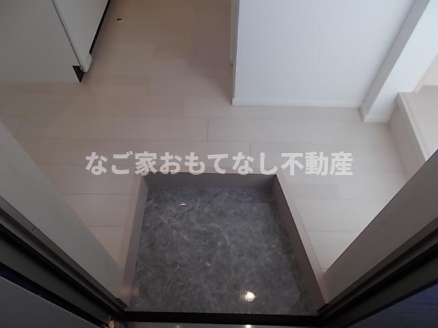 【玄関】 | ディアコート浄心 | 玄関
ディアコート浄心　お問合せはなご家おもてなし不動産へ。