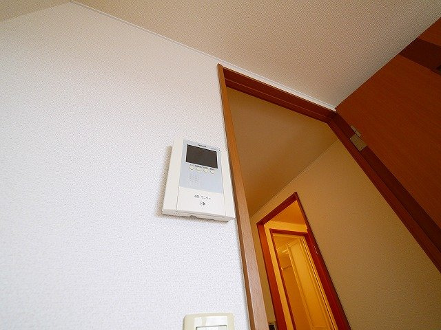 レジェンドール　西の京のセキュリティ|モニターインターホン付き