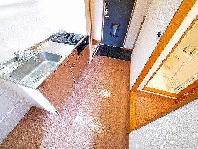 レジェンドール　西の京のその他|広々としたキッチンスペースです