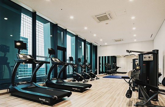 新宿区西新宿６丁目の賃貸マンションのその他|フィットネス