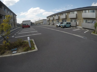 【駐車場】