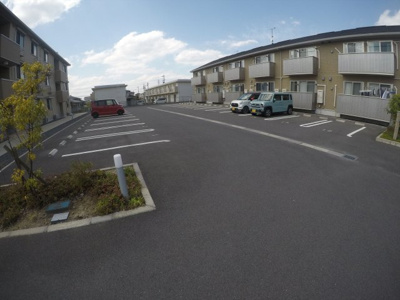 【駐車場】 | プレミアム九番館