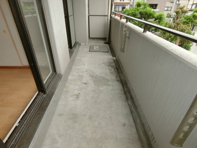 【バルコニー】 | オレンジフラット
