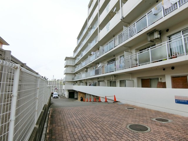 フレシアパレス東朝霧丘の外観|外観もきれいです