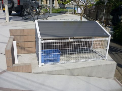 【その他共用部分】 | リンデンハウス | 敷地内ごみ置き場でごみ出しもらくらく～♪忙しい社会人さんや学生さんにもうってつけ！