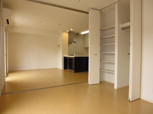 シャルムＢの洋室