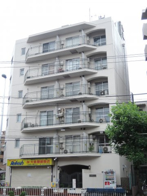 【外観】 | 中銀大倉山マンシオン | 全居室に充実の収納が有り、お部屋を広く使う事が出来ます♪