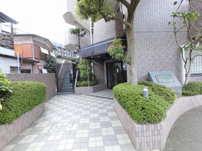 【エントランス】 | ナイスアーバン日吉Ⅱ | 東急東横線「日吉」駅徒歩14分！またはバス5分バス停まで徒歩1分！