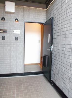 【エントランス】 | フラワーガーデン川木谷 Ａ