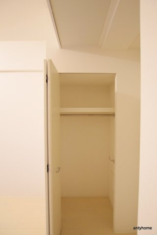 アプリーレ南森町　仲介手数料無料の収納