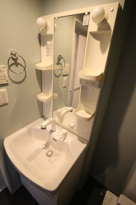 【独立洗面台】 | ヴィラクレール神戸