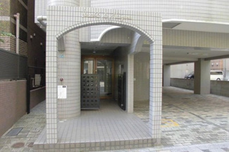 【エントランス】 | 建物の内部です