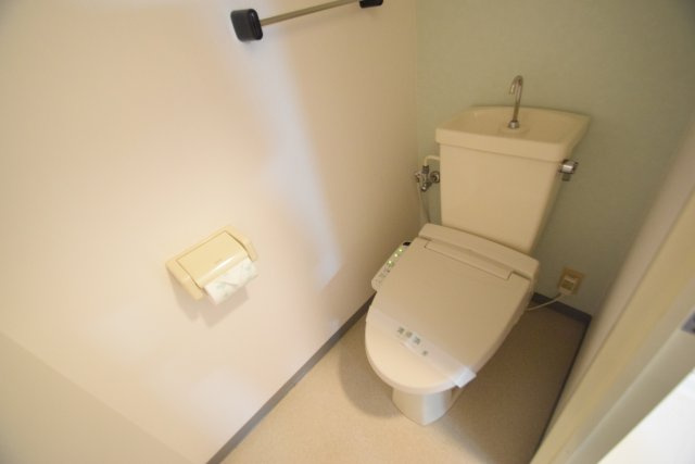 メゾン７カトーのトイレ