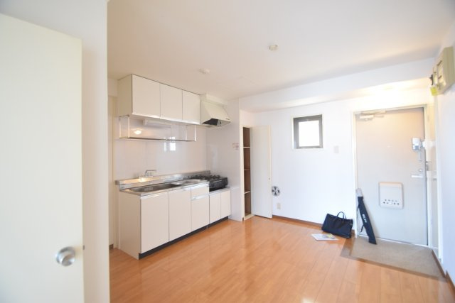 メゾン７カトーの居間・リビング|7.5帖リビング