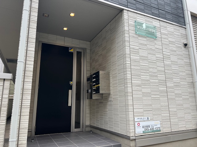 タウンコート初音町のエントランス|タウンコート初音町　エントランス