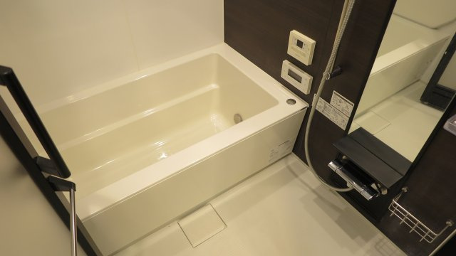 CONOE本町通の浴室