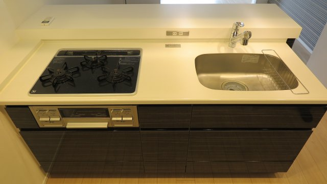CONOE本町通のキッチン