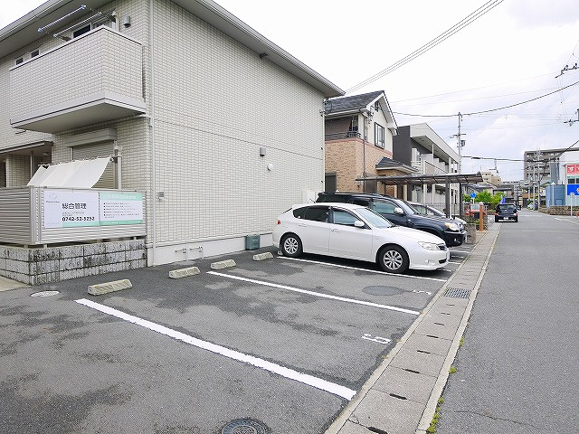 プラムⅡの駐車場|駐車場があります