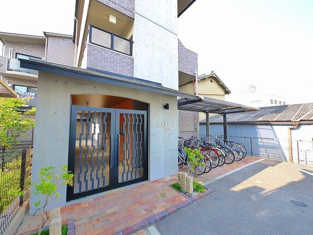 カーサ・新在家マンションのエントランス|マンションの顔であるキレイなエントランスです