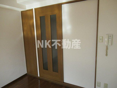 【内装】 | ビクトワール小阪（八戸ノ里賃貸） | 引き戸なので部屋を広く使えます