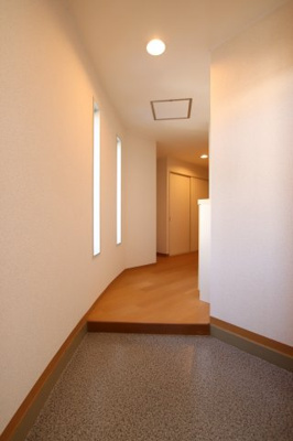 【玄関】 | メゾンアルカディア金剛