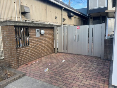 【エントランス】 | リトルリリー