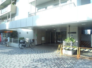 【エントランス】