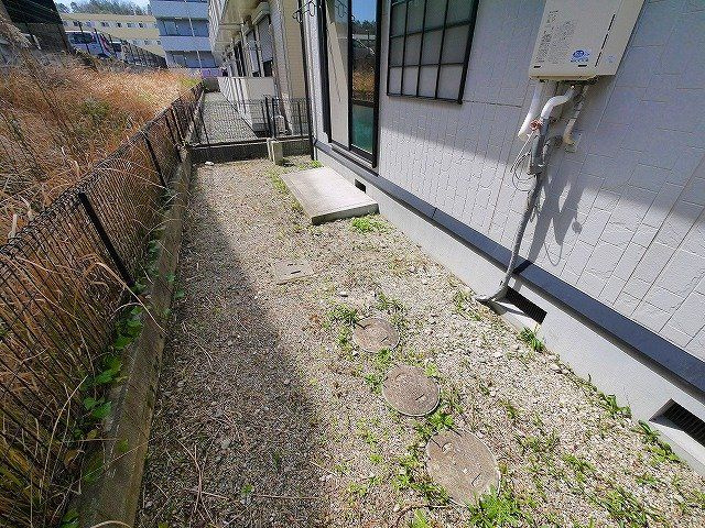 セラビ梅美台Bの庭