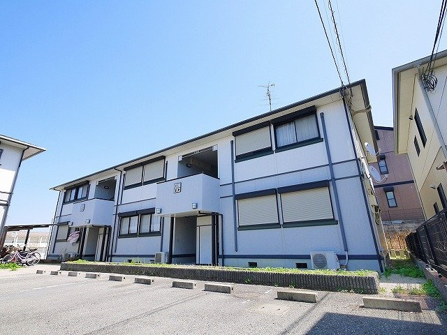 セラビ梅美台Bの外観