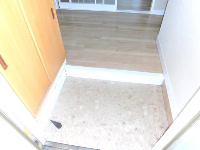 コーポラスシェトアの玄関