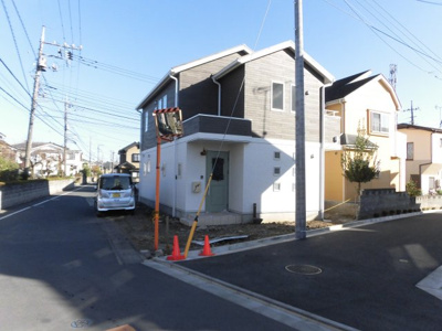 【前面道路含む現地写真】 | 千ヶ瀬３丁目新築戸建