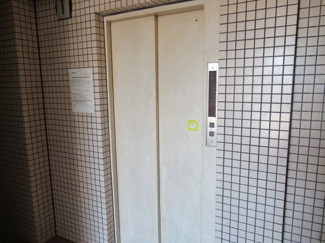 【ロビー】 | 建物の内部です