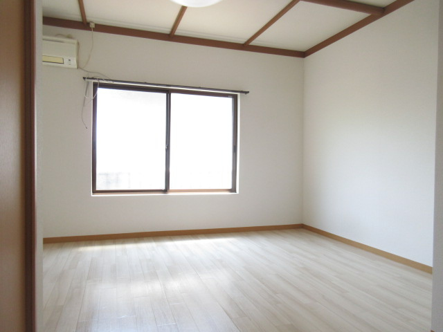 【洋室】 | 小園荘南棟