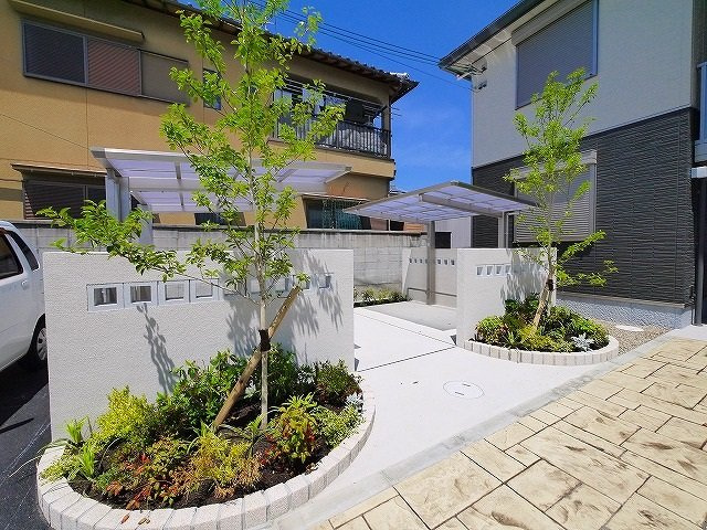 シャーメゾン西の京のその他共用部分|屋根付きの駐輪場はスペースにも余裕があります